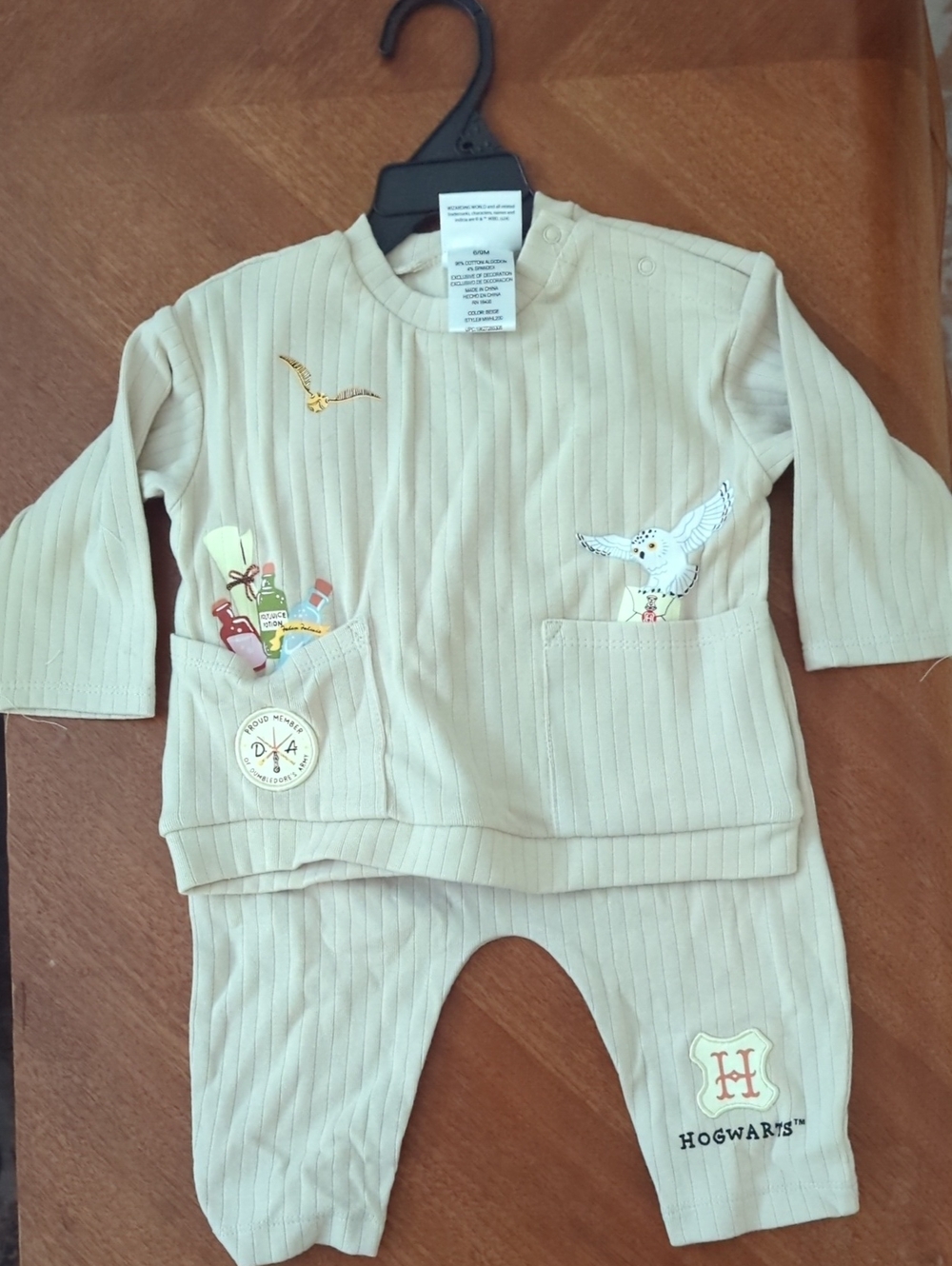 Hogwarts™ Cream Kids Matching Set - Top & Pants